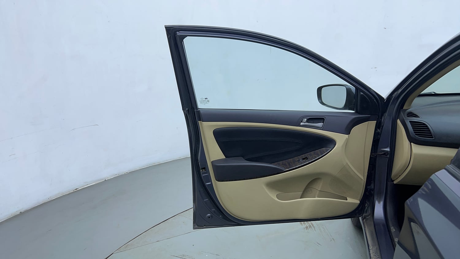 Used 2016 Hyundai Verna 1.6 VTVT SX AT Petrol Automatic interior LEFT FRONT DOOR OPEN VIEW