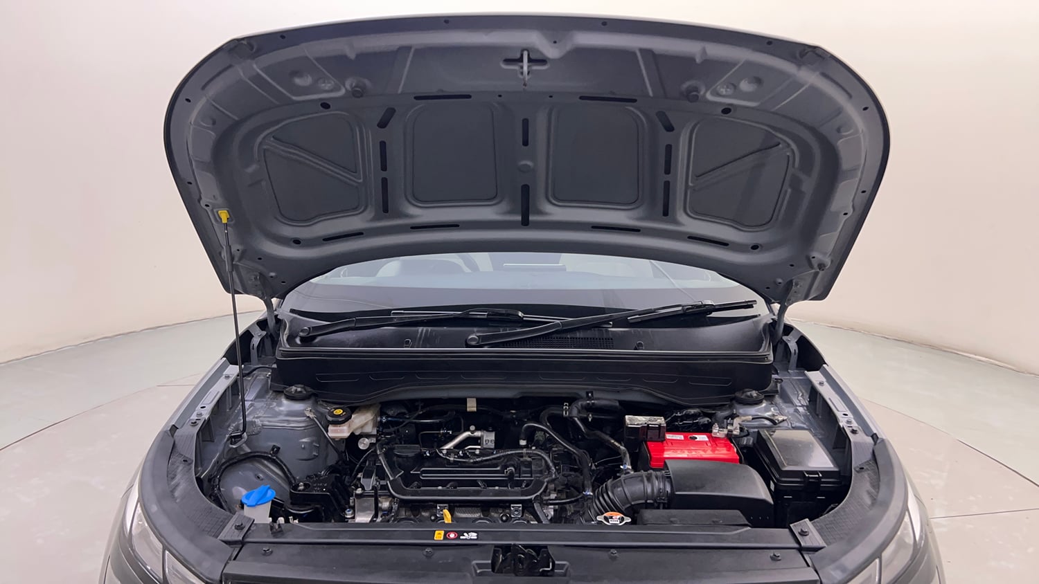 Used 2022 Hyundai Venue SX 1.2 Petrol Petrol Manual engine ENGINE & BONNET OPEN FRONT VIEW