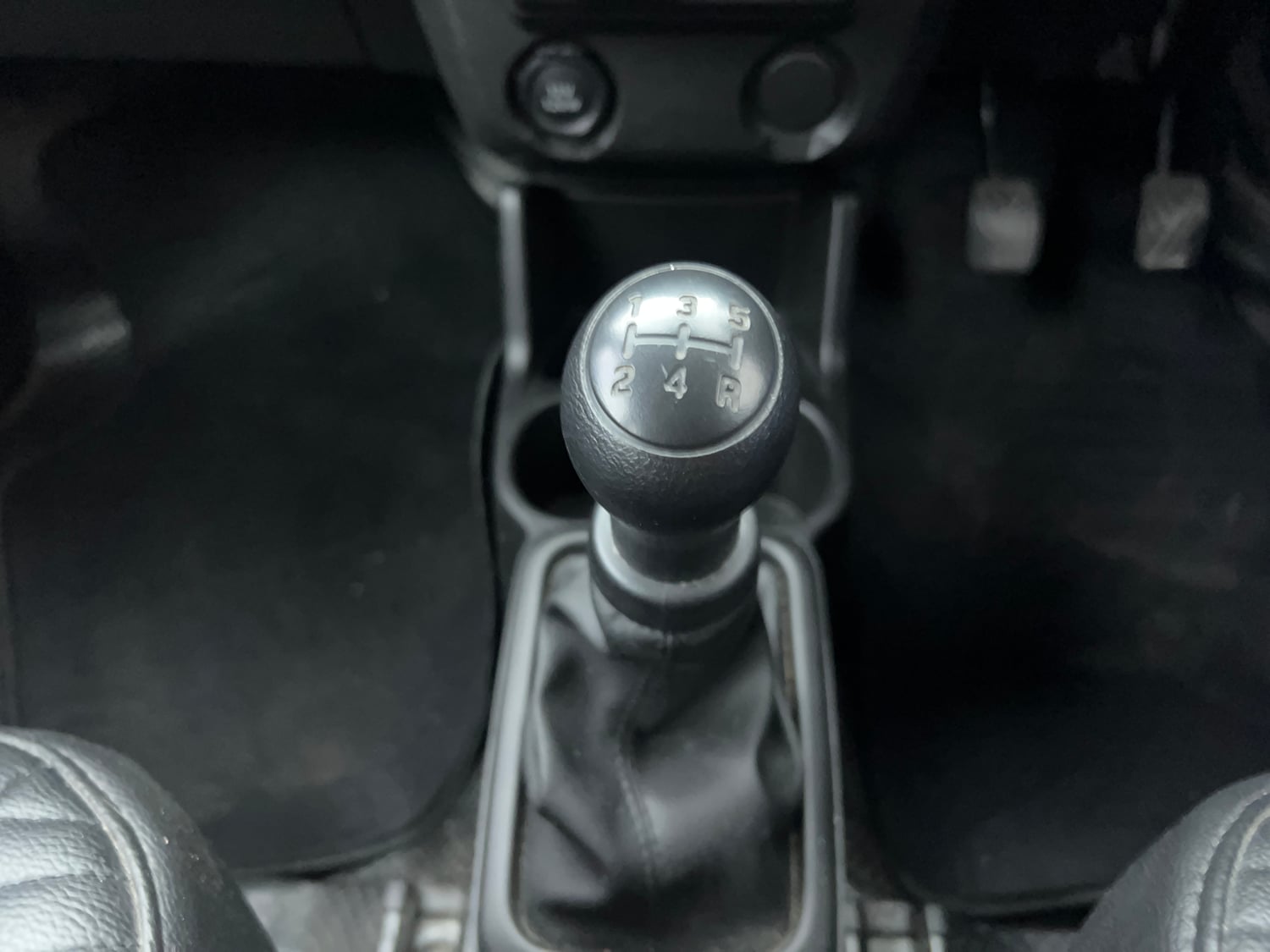 Used 2023 Maruti Suzuki S-Presso VXi Petrol Manual interior GEAR  KNOB VIEW