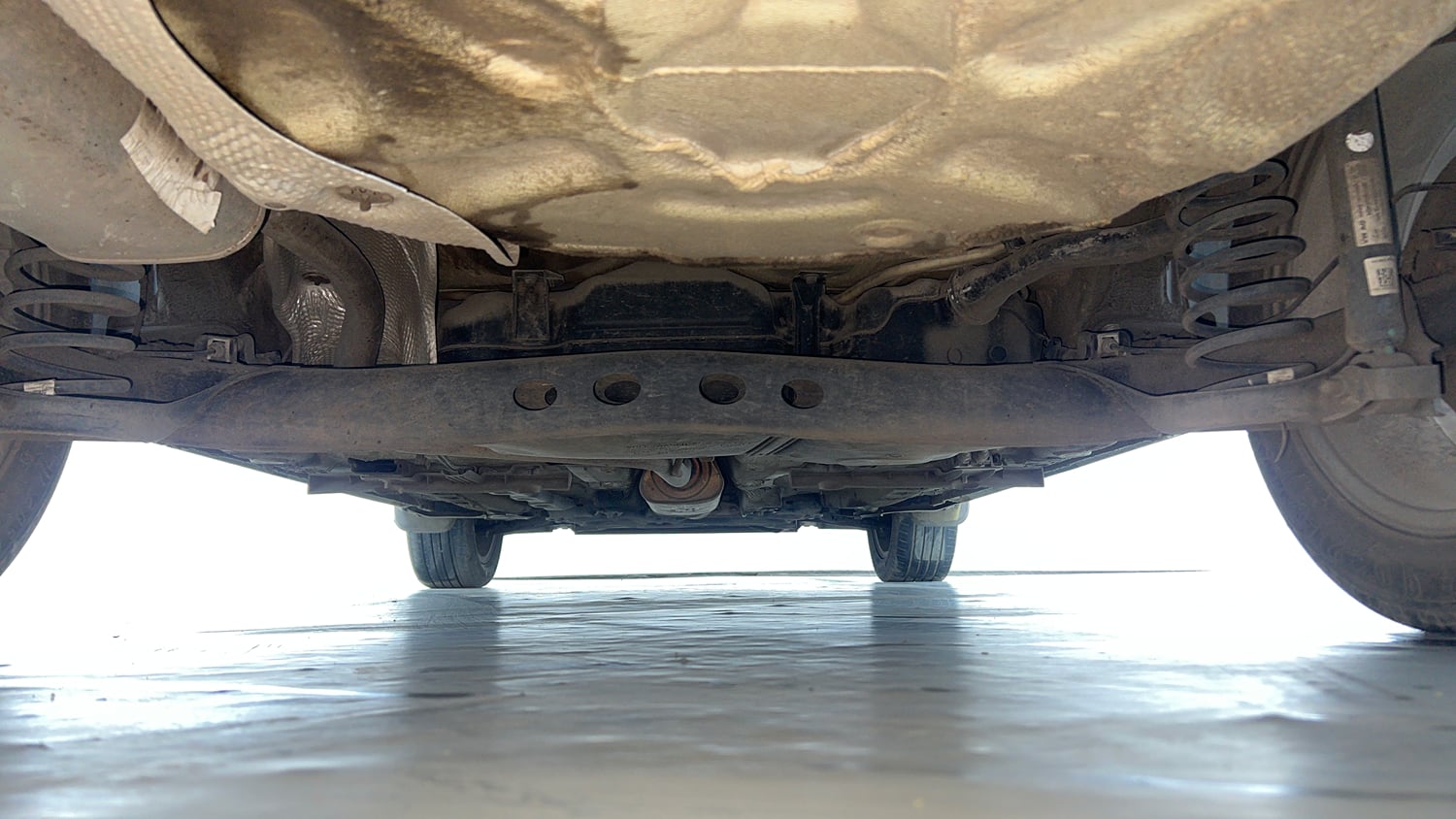 Used 2023 Volkswagen Virtus Highline 1.0 TSI AT Petrol Automatic extra REAR UNDERBODY VIEW (TAKEN FROM REAR)