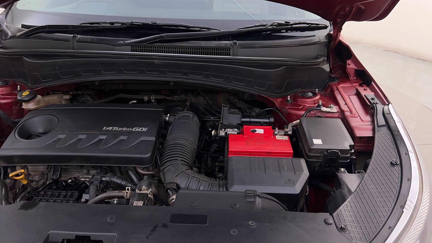 Used 2019 kia Seltos GTX Plus DCT 1.4 Petrol Automatic engine ENGINE LEFT SIDE HINGE & APRON VIEW