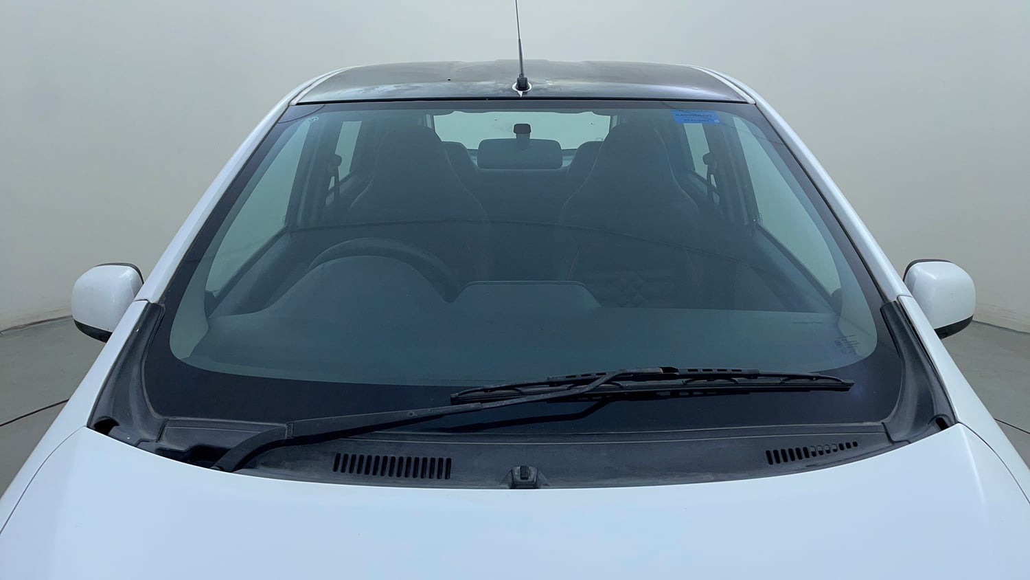 Used 2022 Datsun Redi-GO T(O) 1.0 Petrol Manual exterior FRONT WINDSHIELD VIEW