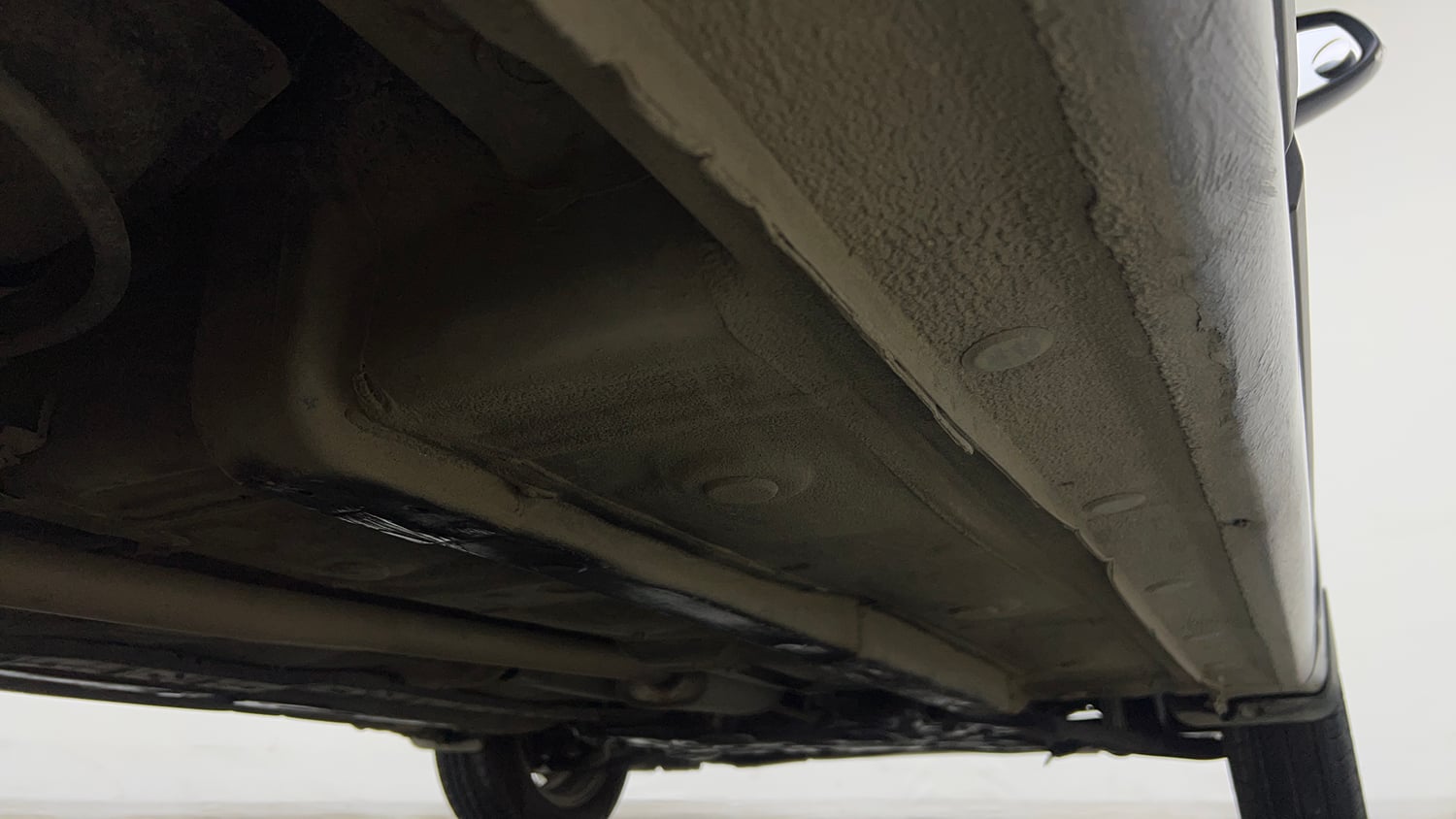 Used 2017 Hyundai Xcent SX Petrol Manual extra REAR RIGHT UNDERBODY VIEW