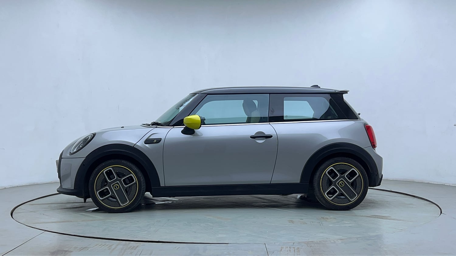 Used 2023 Mini Cooper SE 3-Door Electric Automatic exterior LEFT SIDE VIEW