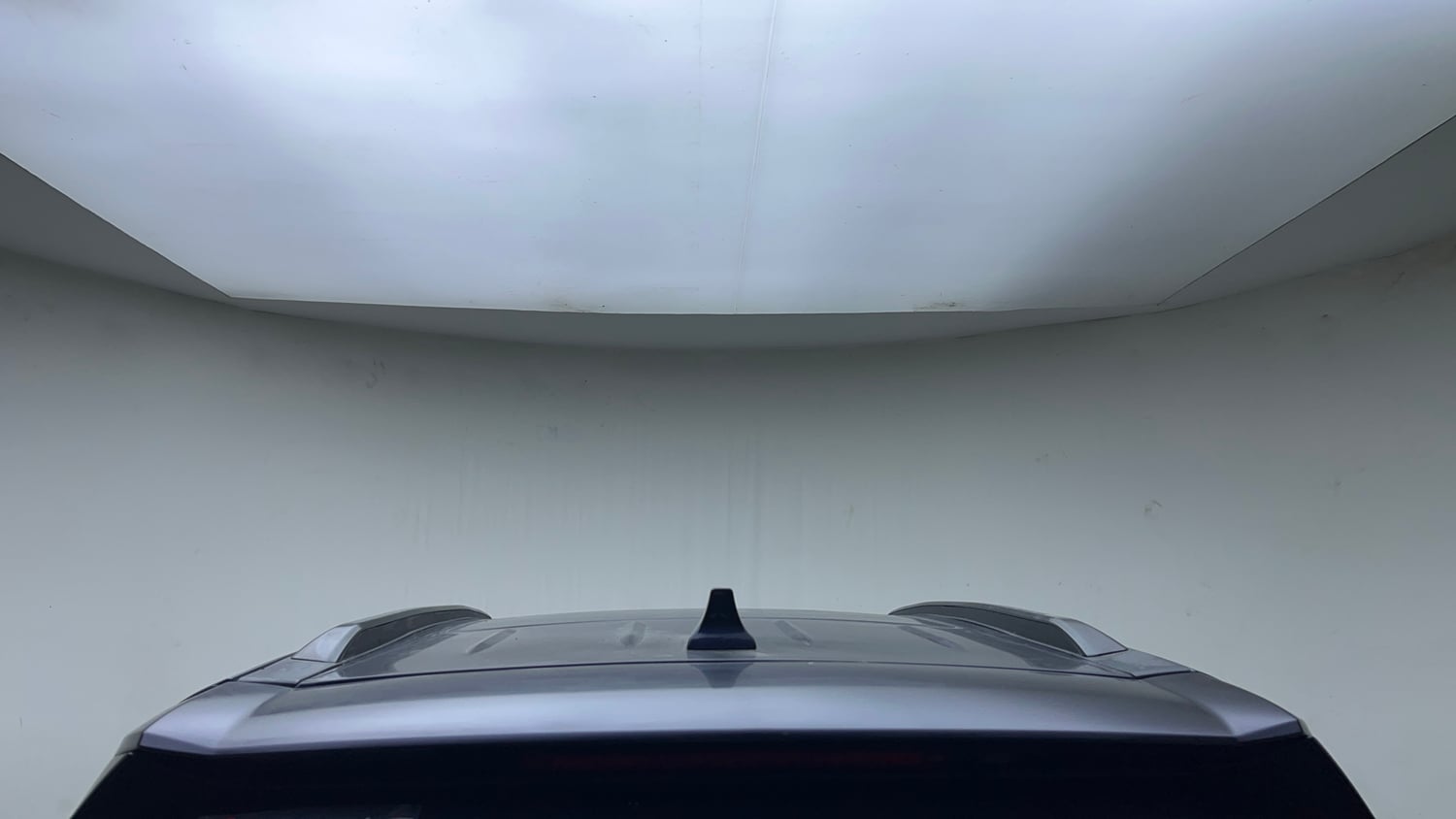 Used 2022 Mahindra XUV700 AX 5 Diesel MT 7 STR Diesel Manual exterior EXTERIOR ROOF VIEW