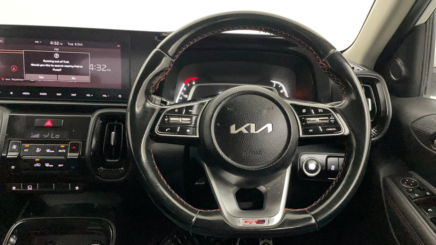 Used 2022 Kia Sonet GTX Plus 1.0 iMT Petrol Manual interior STEERING VIEW