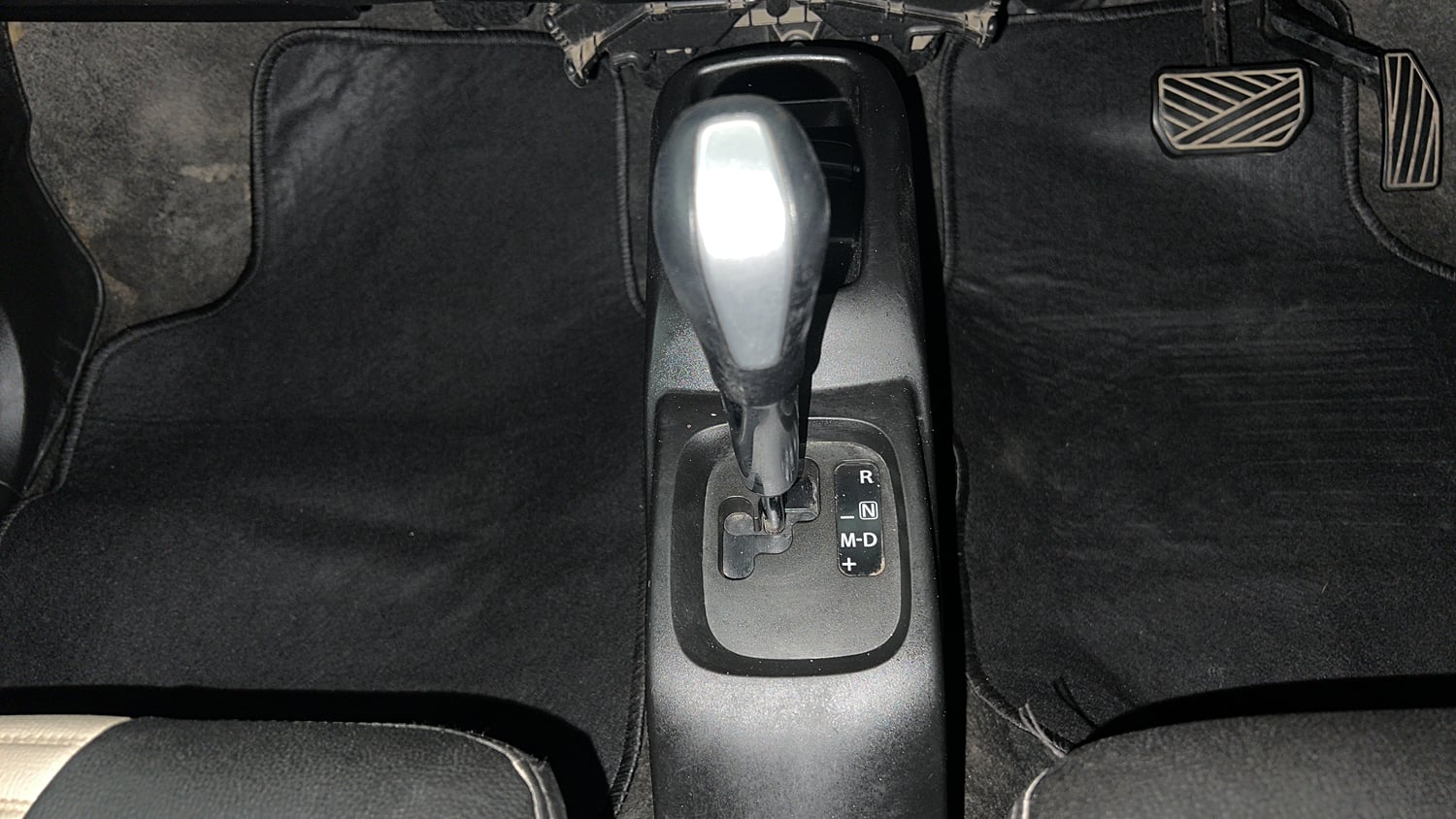 Used 2019 Maruti Suzuki Wagon R 1.0 VXI AMT Petrol Automatic interior GEAR  KNOB VIEW