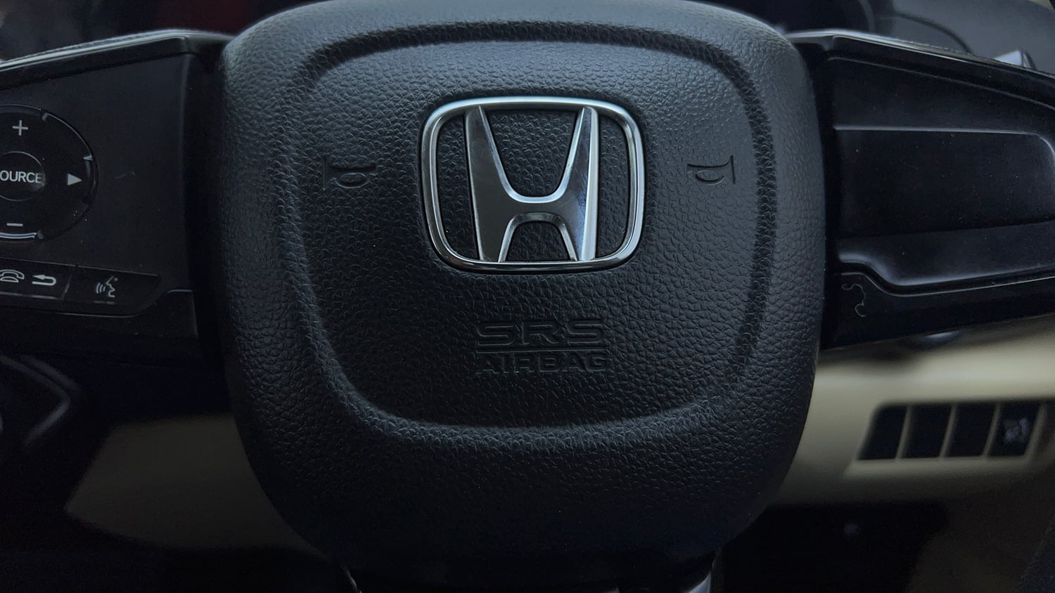 Used 2020 Honda Amaze Exclusive Edition CVT Petrol Petrol Automatic top_features Airbags