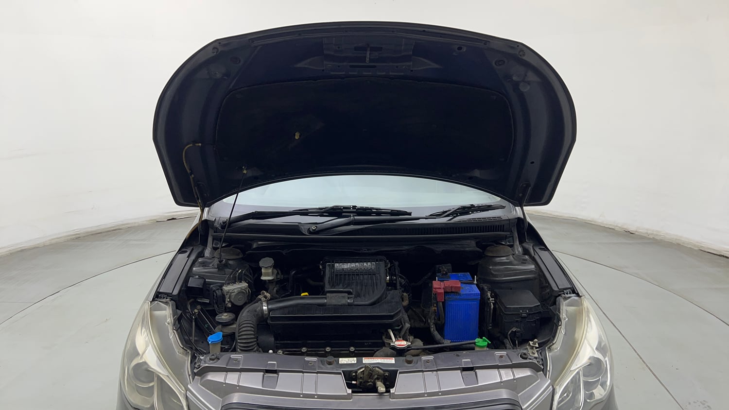 Used 2017 Maruti Suzuki Ciaz Alpha 1.4 MT Petrol Manual engine ENGINE & BONNET OPEN FRONT VIEW
