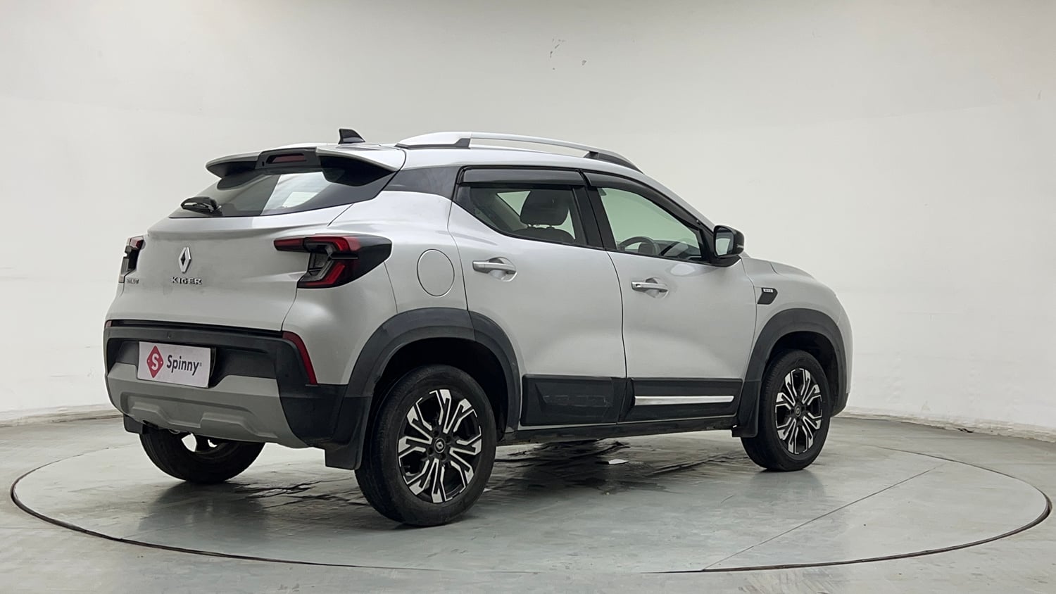 Used 2021 Renault Kiger RXZ MT Petrol Manual exterior RIGHT REAR CORNER VIEW