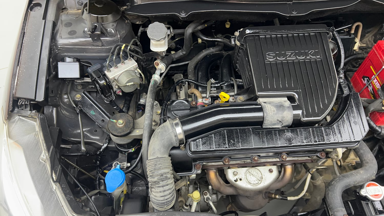 Used 2016 Maruti Suzuki Ciaz ZXi Petrol Manual engine ENGINE RIGHT SIDE VIEW
