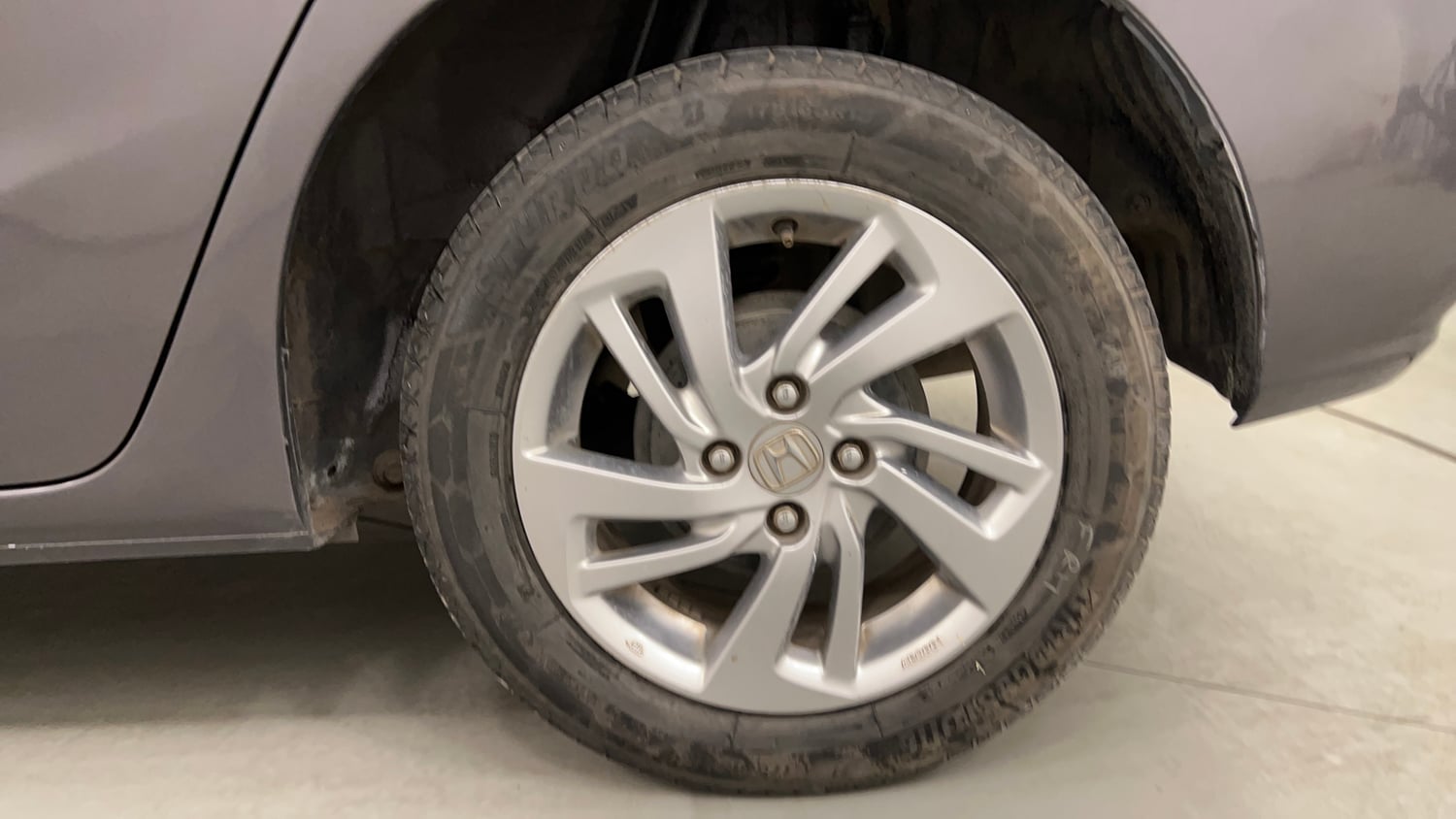 Used 2020 Honda Jazz VX CVT Petrol Automatic tyres LEFT REAR TYRE RIM VIEW