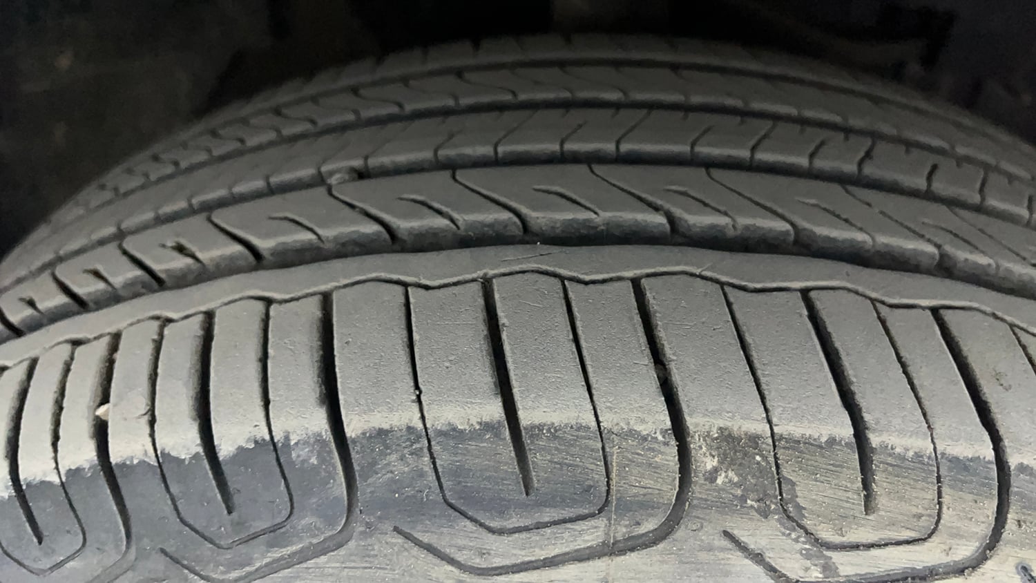 Used 2024 Tata Nexon Creative Plus 1.2 Revotron Petrol 6MT Petrol Manual tyres RIGHT FRONT TYRE TREAD VIEW
