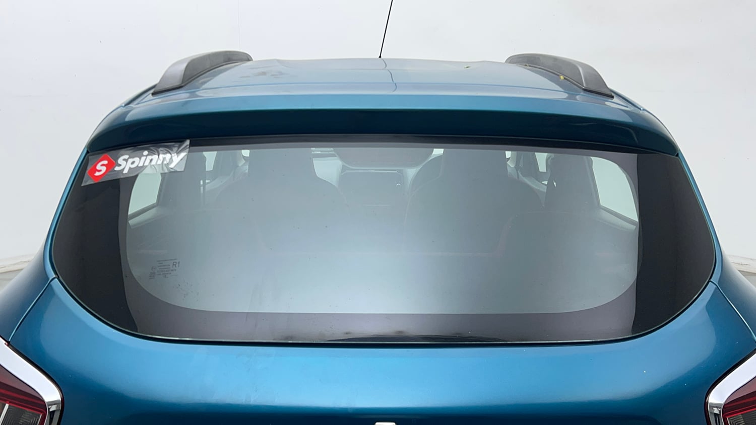 Used 2021 Renault Kwid RXT 1.0 AMT Opt Petrol Automatic exterior BACK WINDSHIELD VIEW