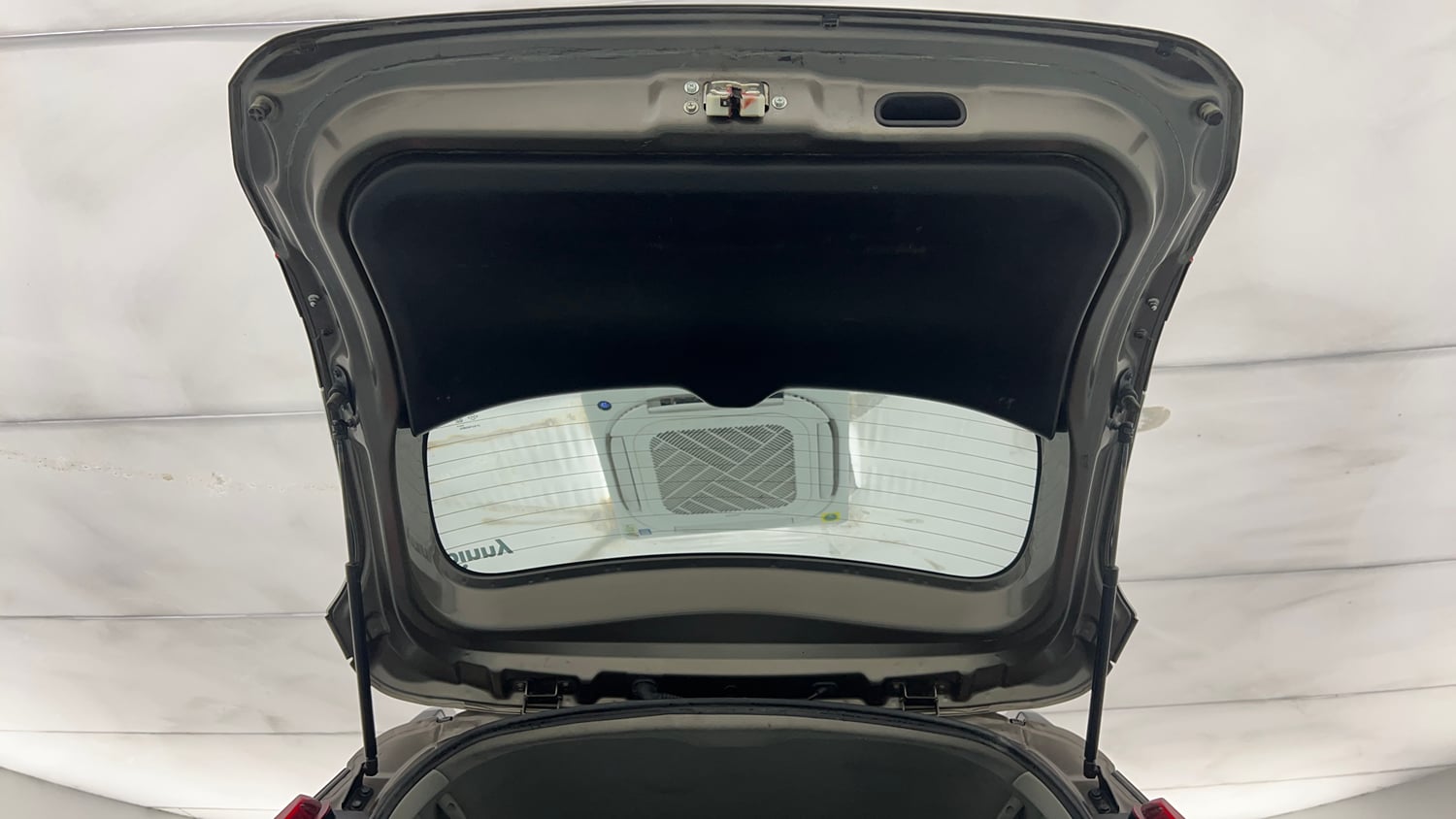 Used 2022 Maruti Suzuki XL6 Zeta MT Petrol Petrol Manual interior DICKY DOOR OPEN VIEW