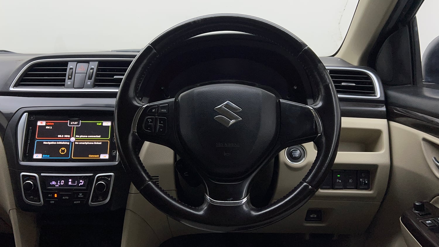 Used 2017 Maruti Suzuki Ciaz Alpha 1.4 MT Petrol Manual interior STEERING VIEW