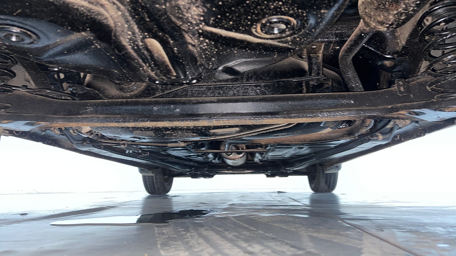 Used 2020 Maruti Suzuki Baleno Delta Petrol Manual extra REAR UNDERBODY VIEW (TAKEN FROM REAR)