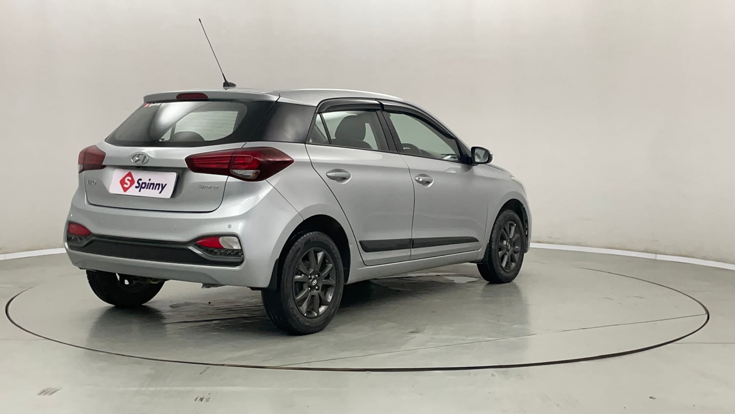 Used 2020 Hyundai Elite i20 Sportz Plus 1.2 Petrol Manual exterior RIGHT REAR CORNER VIEW