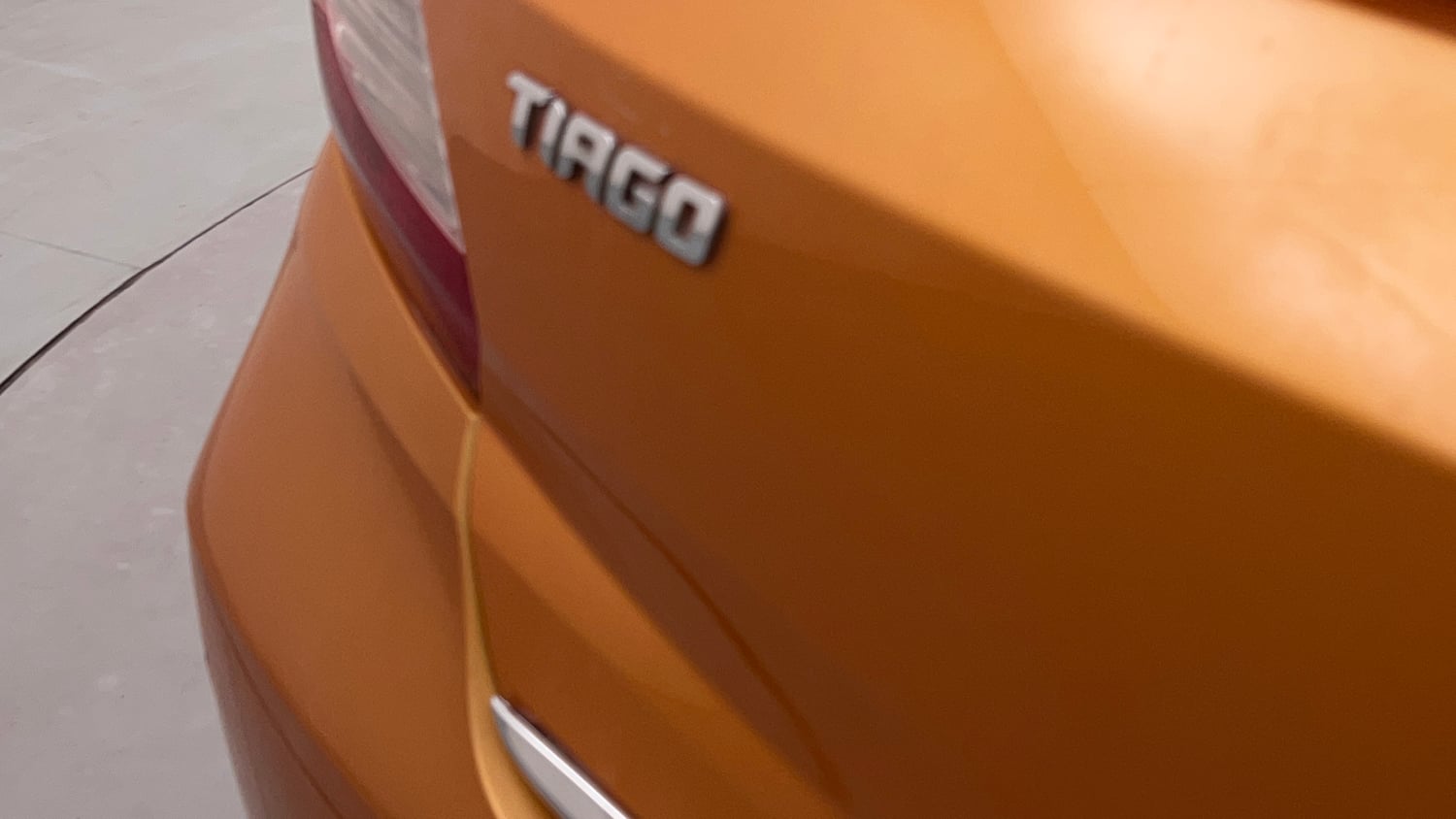 Used 2018 Tata Tiago Revotron XZ Petrol Manual dents MINOR SCRATCH