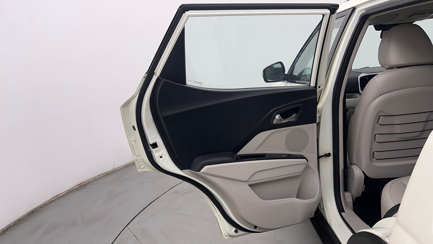 Used 2019 Mahindra XUV 300 1.5 W8 (O) Diesel Manual interior LEFT REAR DOOR OPEN VIEW
