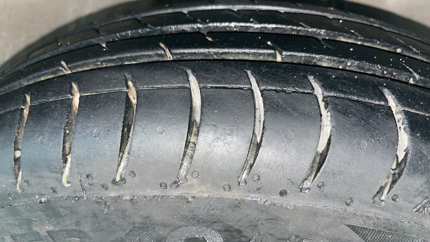 Used 2019 Maruti Suzuki Alto 800 LXi Petrol Manual tyres RIGHT FRONT TYRE TREAD VIEW