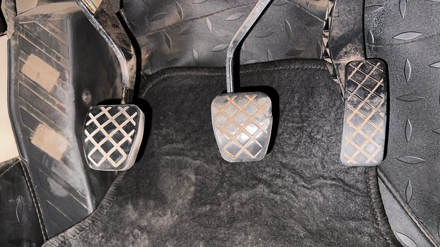 Used 2023 Skoda Slavia Ambition 1.5L TSI MT Petrol Manual interior PEDALS VIEW