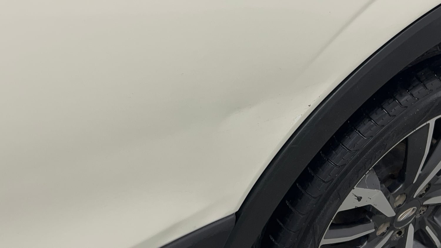 Used 2019 Mahindra XUV 300 1.5 W8 (O) Diesel Manual dents MINOR DENT