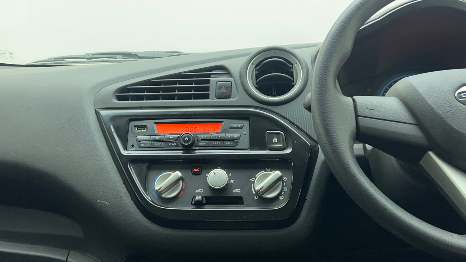Used 2018 Datsun Redi-GO T(O) 1.0 AMT Petrol Automatic top_features Integrated (in-dash) music system