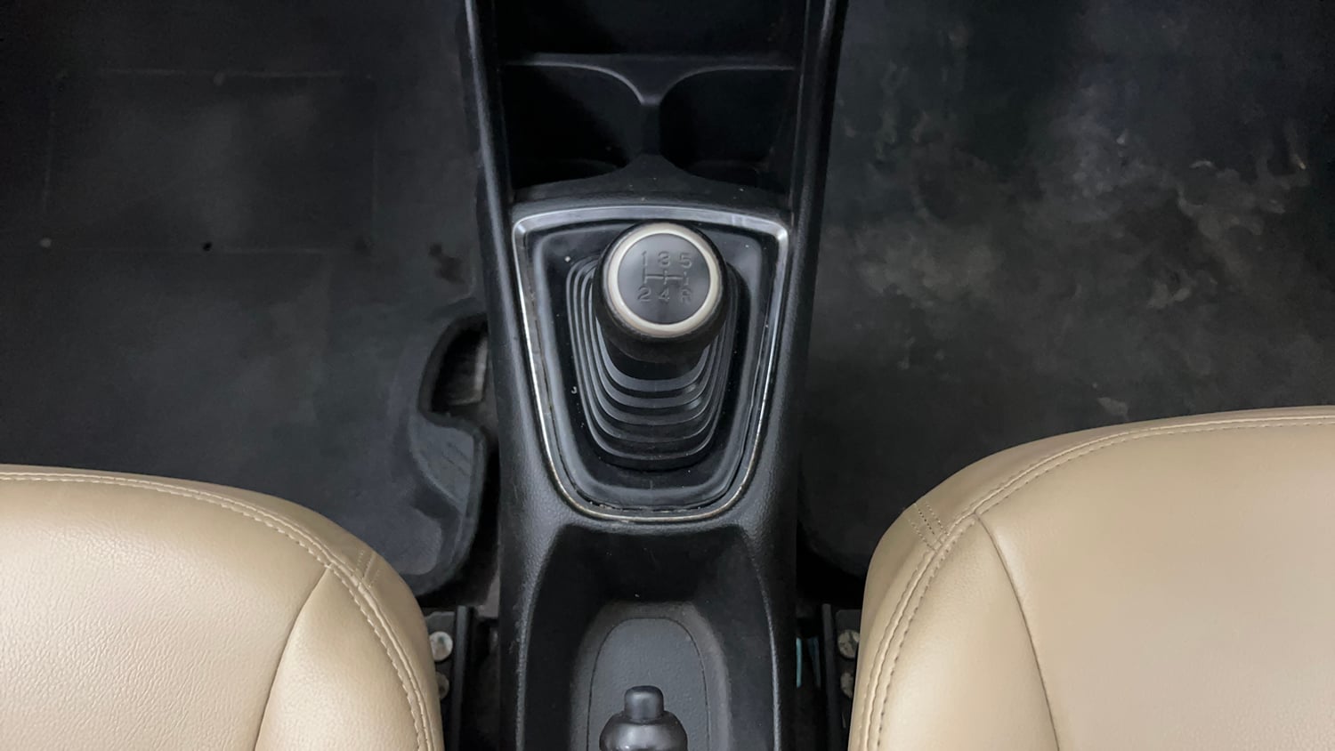 Used 2018 Honda Amaze 1.2 V MT Petrol Petrol Manual interior GEAR  KNOB VIEW