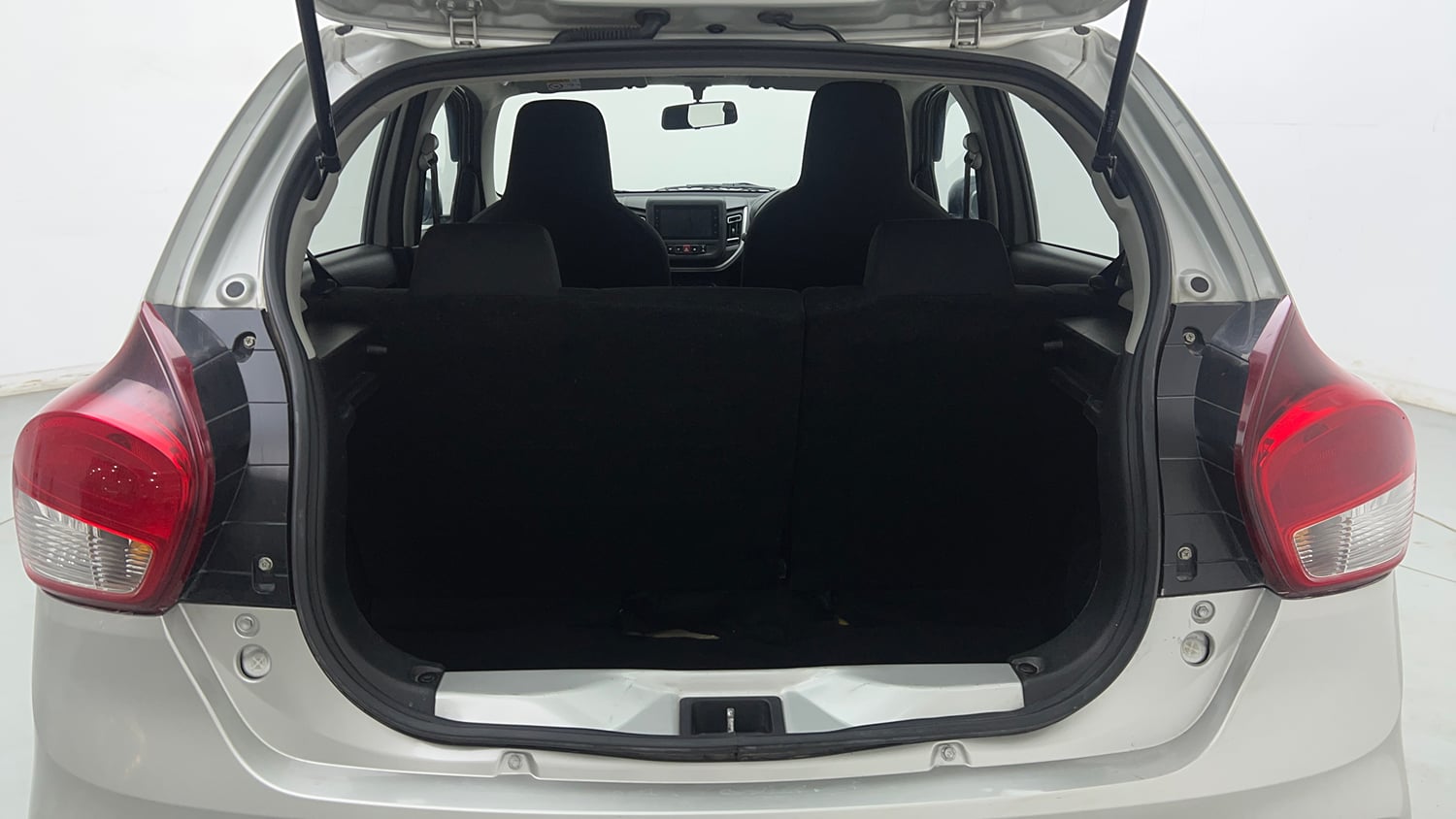Used 2022 Maruti Suzuki Celerio ZXi Plus Petrol Manual interior DICKY INSIDE VIEW