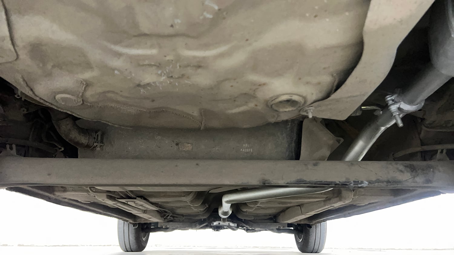 Used 2013 Hyundai i10 Sportz 1.2 AT Kappa2 Petrol Automatic extra REAR UNDERBODY VIEW (TAKEN FROM REAR)