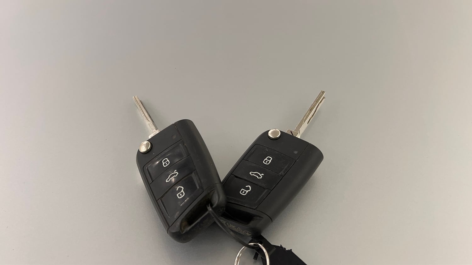 Used 2023 Skoda Slavia Ambition 1.5L TSI MT Petrol Manual extra CAR KEY VIEW