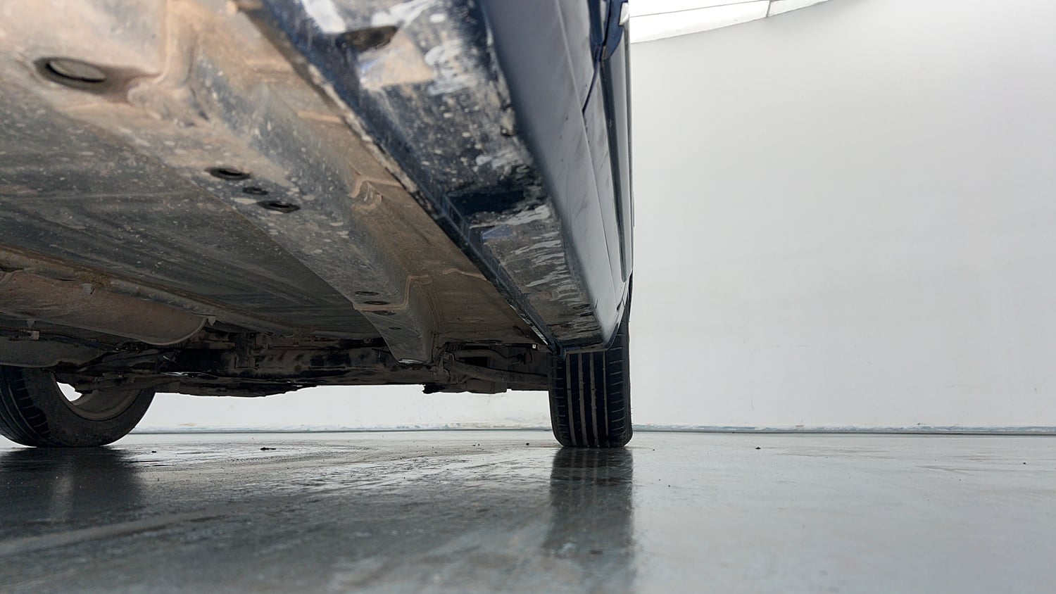 Used 2020 Maruti Suzuki Baleno Zeta Petrol Manual extra REAR RIGHT UNDERBODY VIEW