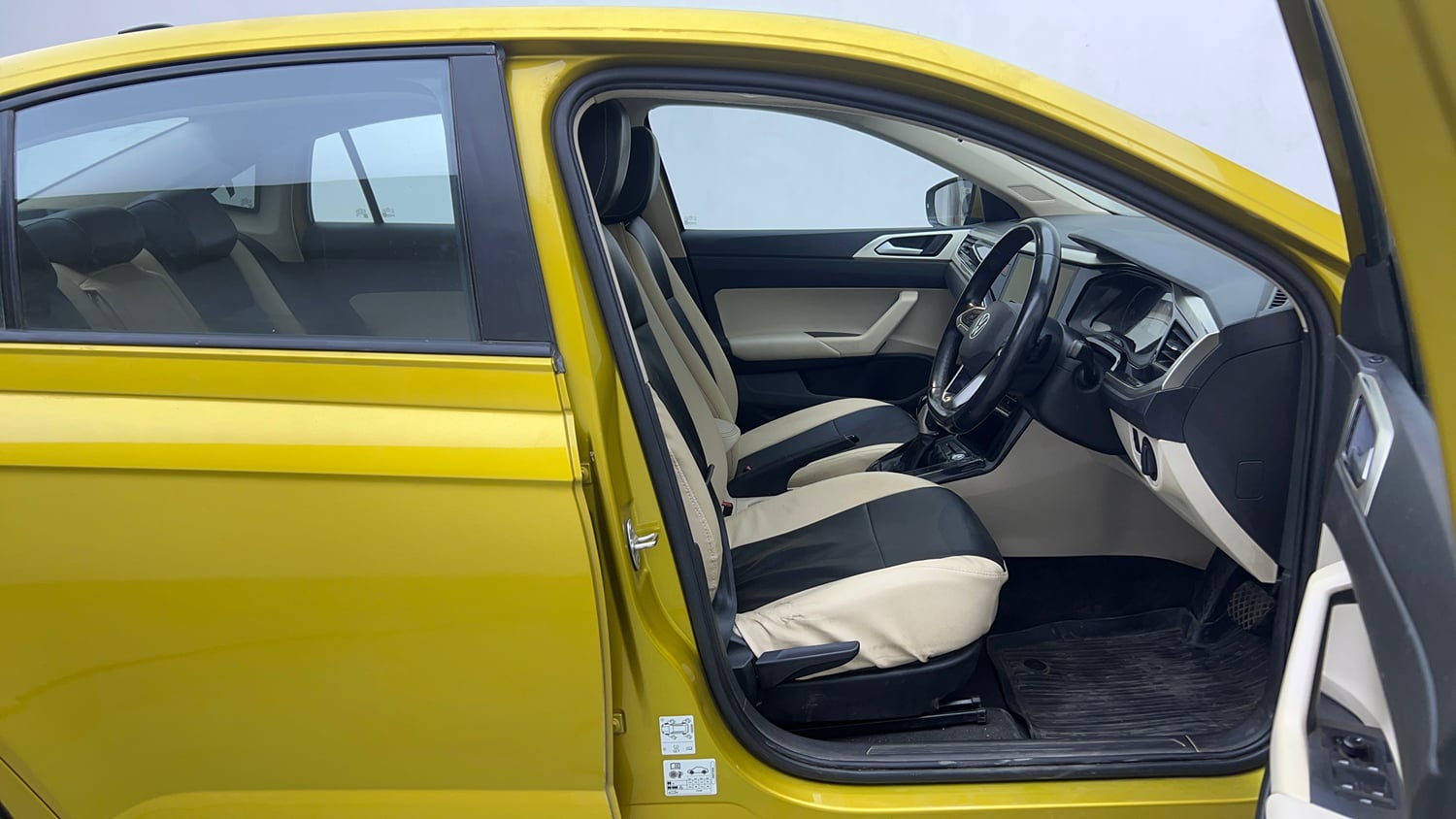 Used 2023 Volkswagen Virtus Highline 1.0 TSI AT Petrol Automatic interior RIGHT SIDE FRONT DOOR CABIN VIEW