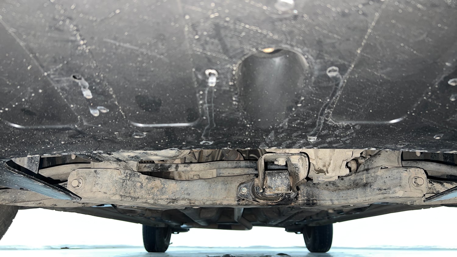 Used 2019 Hyundai Elite i20 Magna Executive 1.2 Petrol Manual extra FRONT LEFT UNDERBODY VIEW
