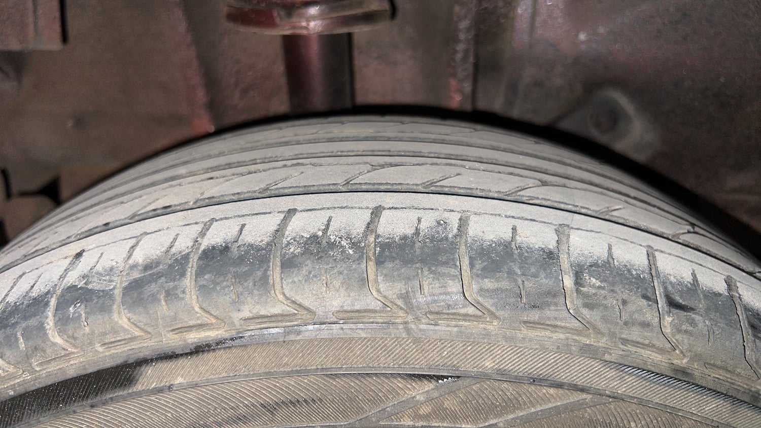 Used 2017 Tata Tiago Revotron XZ w/o Alloy Petrol Manual tyres RIGHT REAR TYRE TREAD VIEW