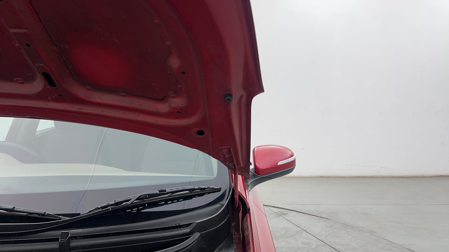 Used 2017 Hyundai Elite i20 Asta 1.4 CRDI (O) Diesel Manual engine ENGINE LEFT SIDE HINGE & APRON VIEW