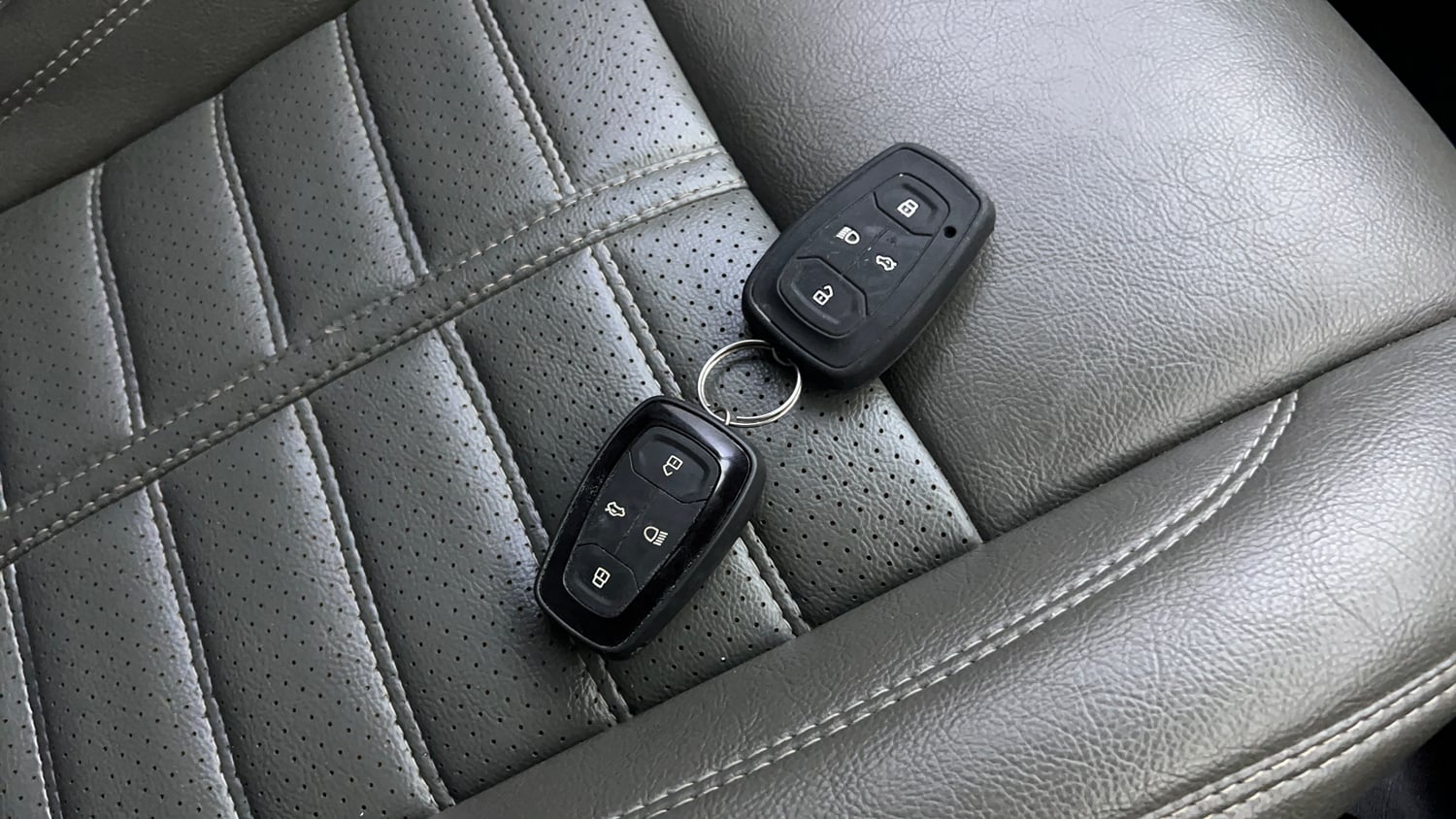 Used 2022 Tata Punch Creative AMT Petrol Automatic extra CAR KEY VIEW