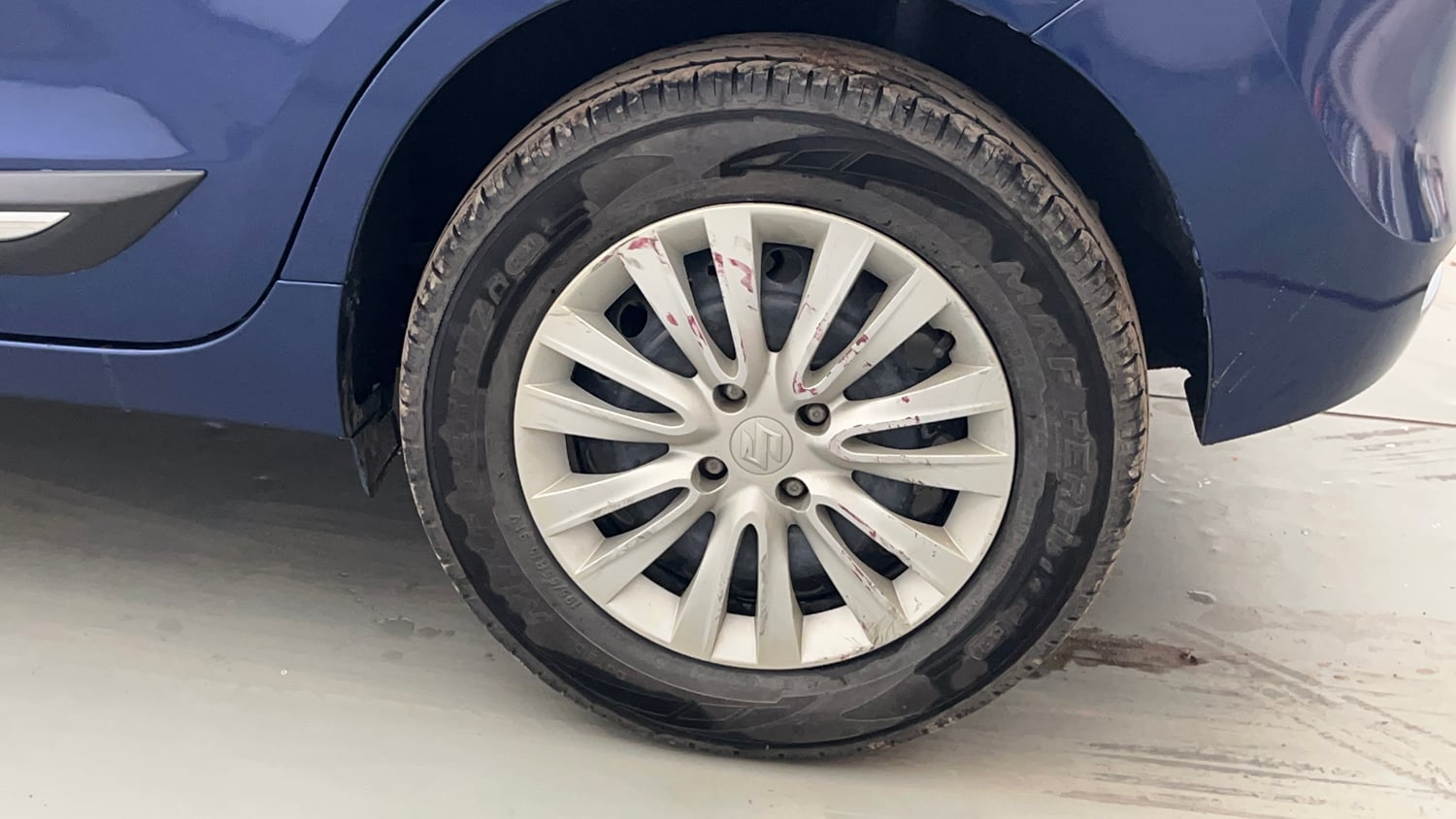 Used 2019 Maruti Suzuki Baleno Delta Petrol Manual tyres LEFT REAR TYRE RIM VIEW