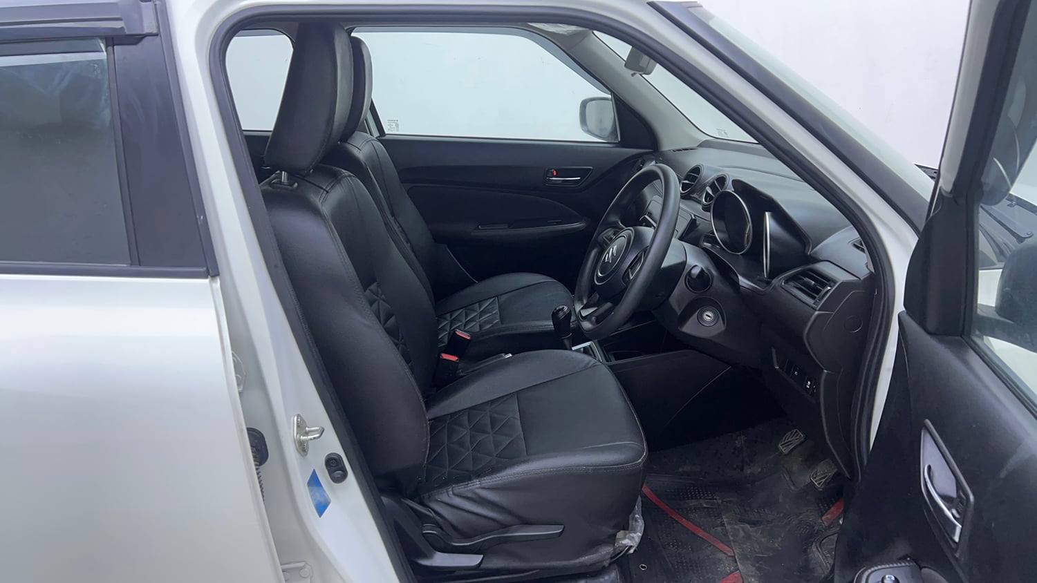 Used 2023 Maruti Suzuki Swift VXi Petrol Manual interior RIGHT SIDE FRONT DOOR CABIN VIEW