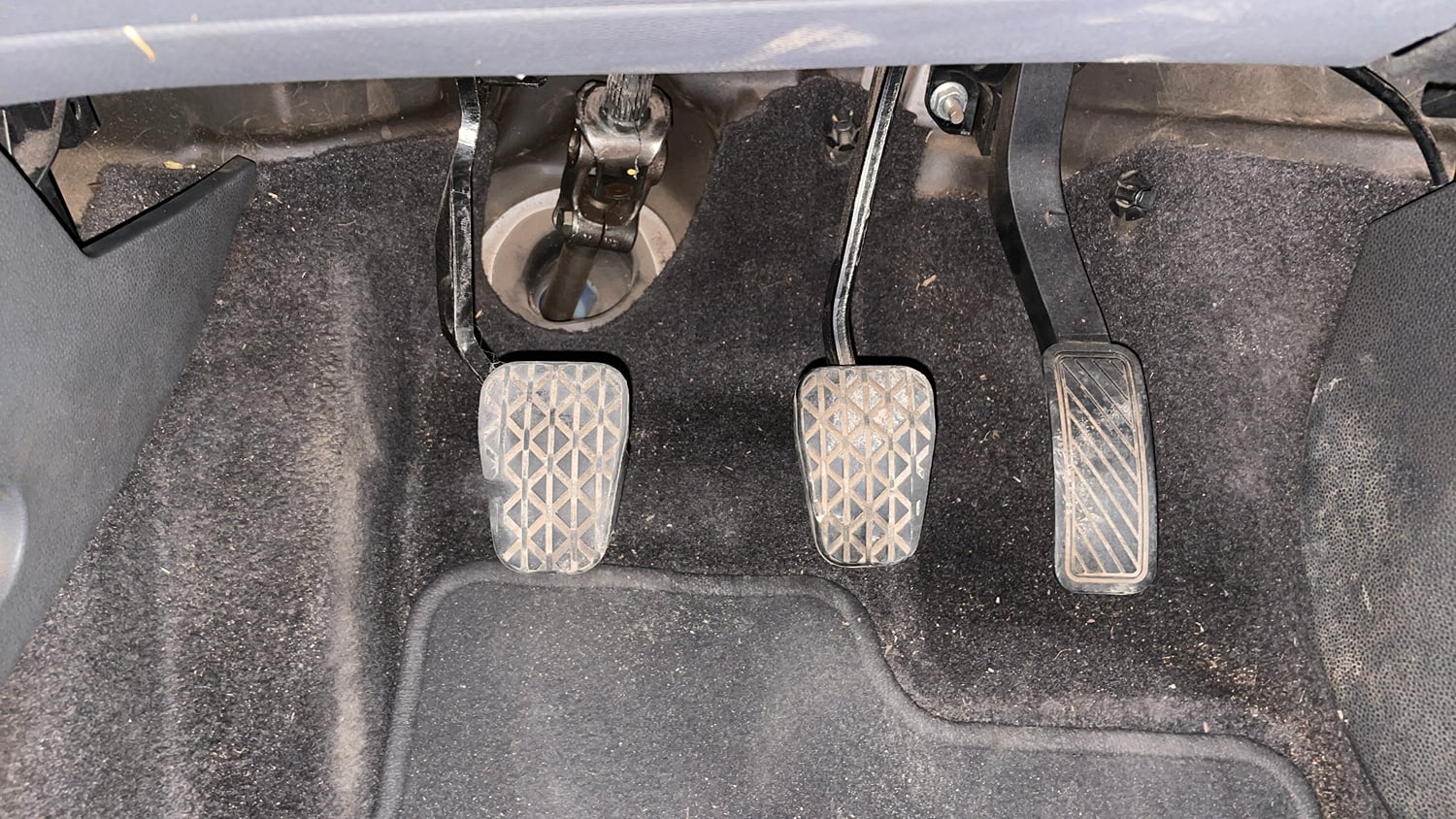 Used 2014 Ford EcoSport Titanium 1.5 TDCi (Opt) Diesel Manual interior PEDALS VIEW