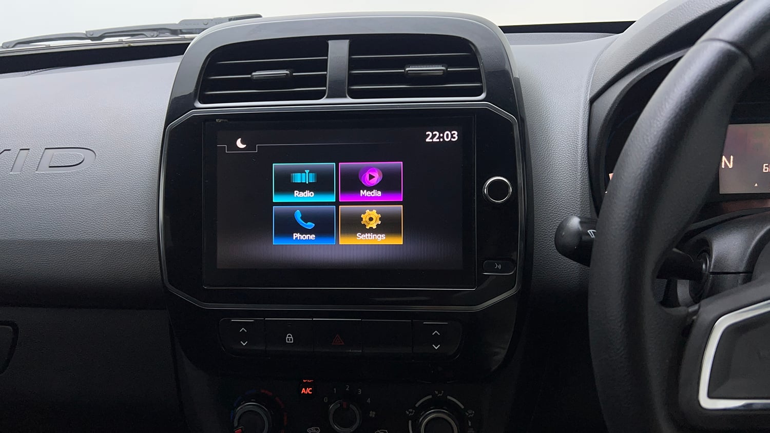Used 2021 Renault Kwid RXT 1.0 AMT Opt Petrol Automatic top_features Integrated (in-dash) music system