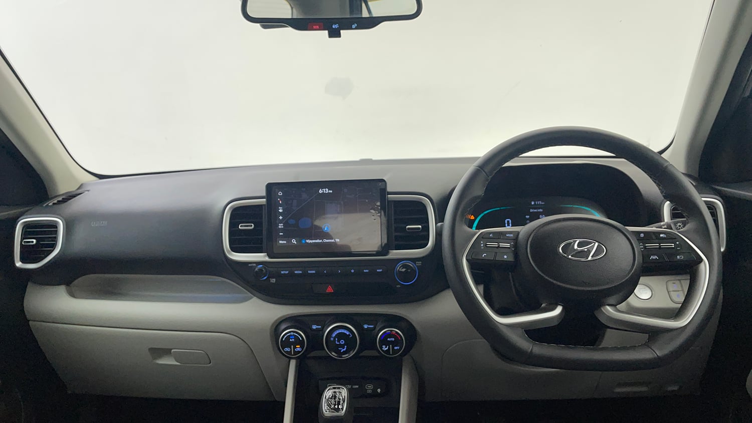 Used 2023 Hyundai Venue SX (O) 1.5 CRDi Diesel Manual interior DASHBOARD VIEW