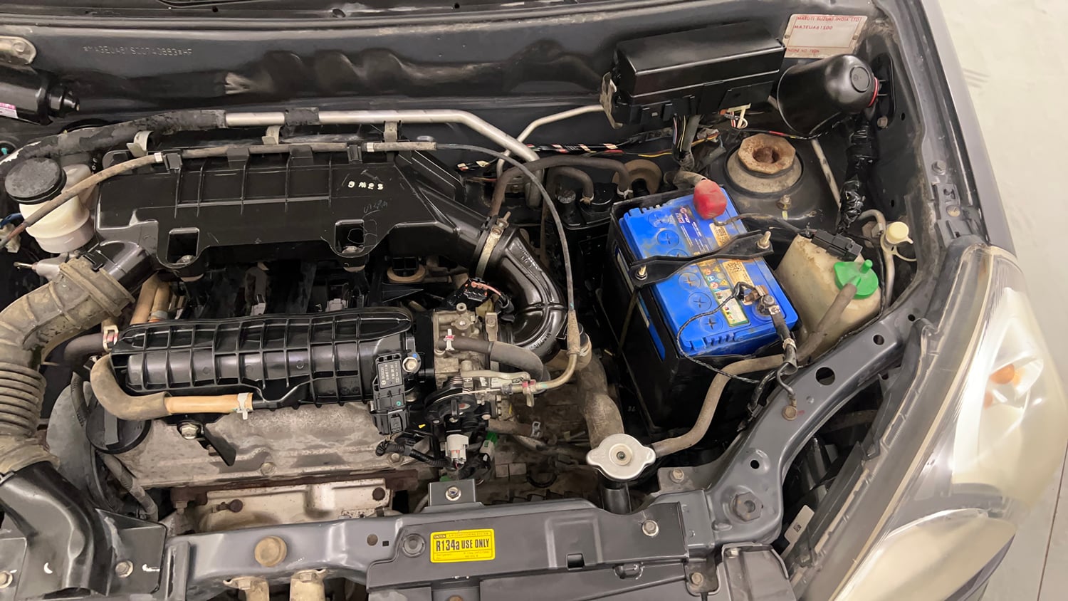 Used 2015 Maruti Suzuki Alto 800 Lxi Petrol Manual engine ENGINE LEFT SIDE VIEW