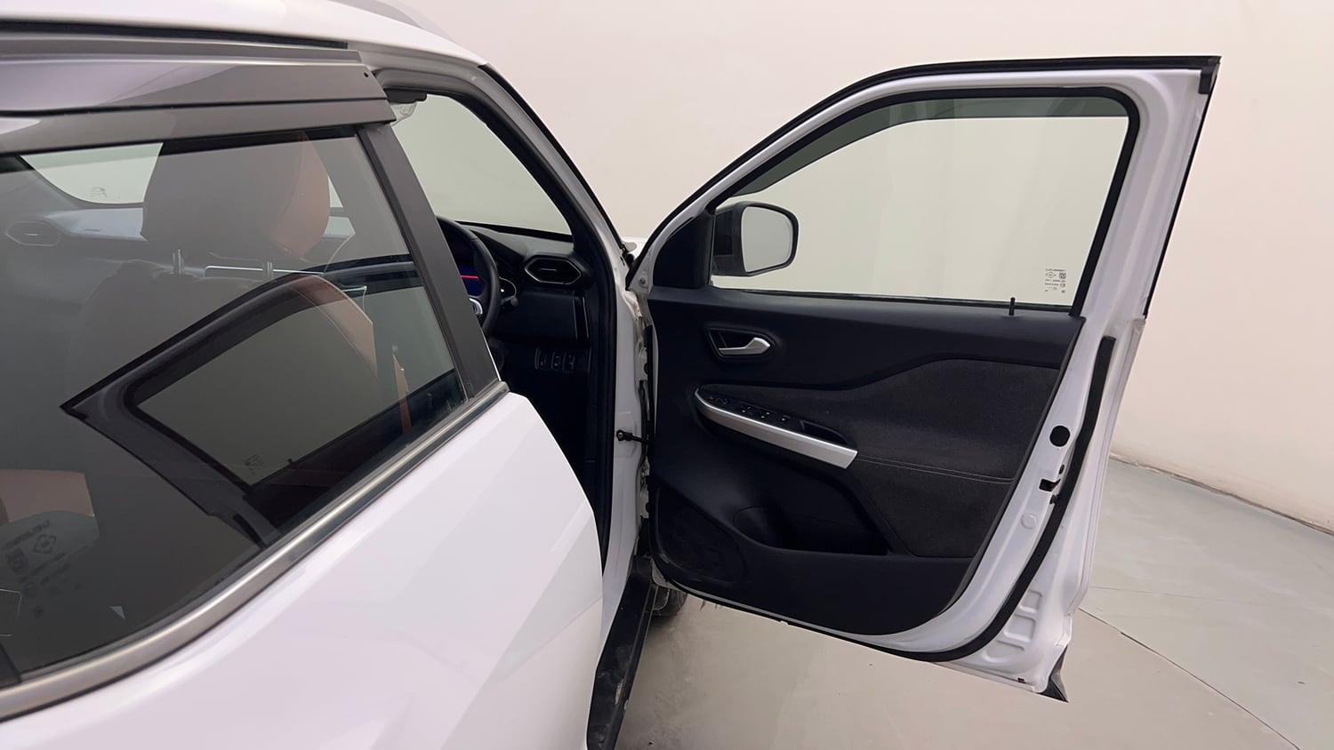 Used 2022 Nissan Magnite XV Premium Turbo Petrol Manual interior RIGHT FRONT DOOR OPEN VIEW