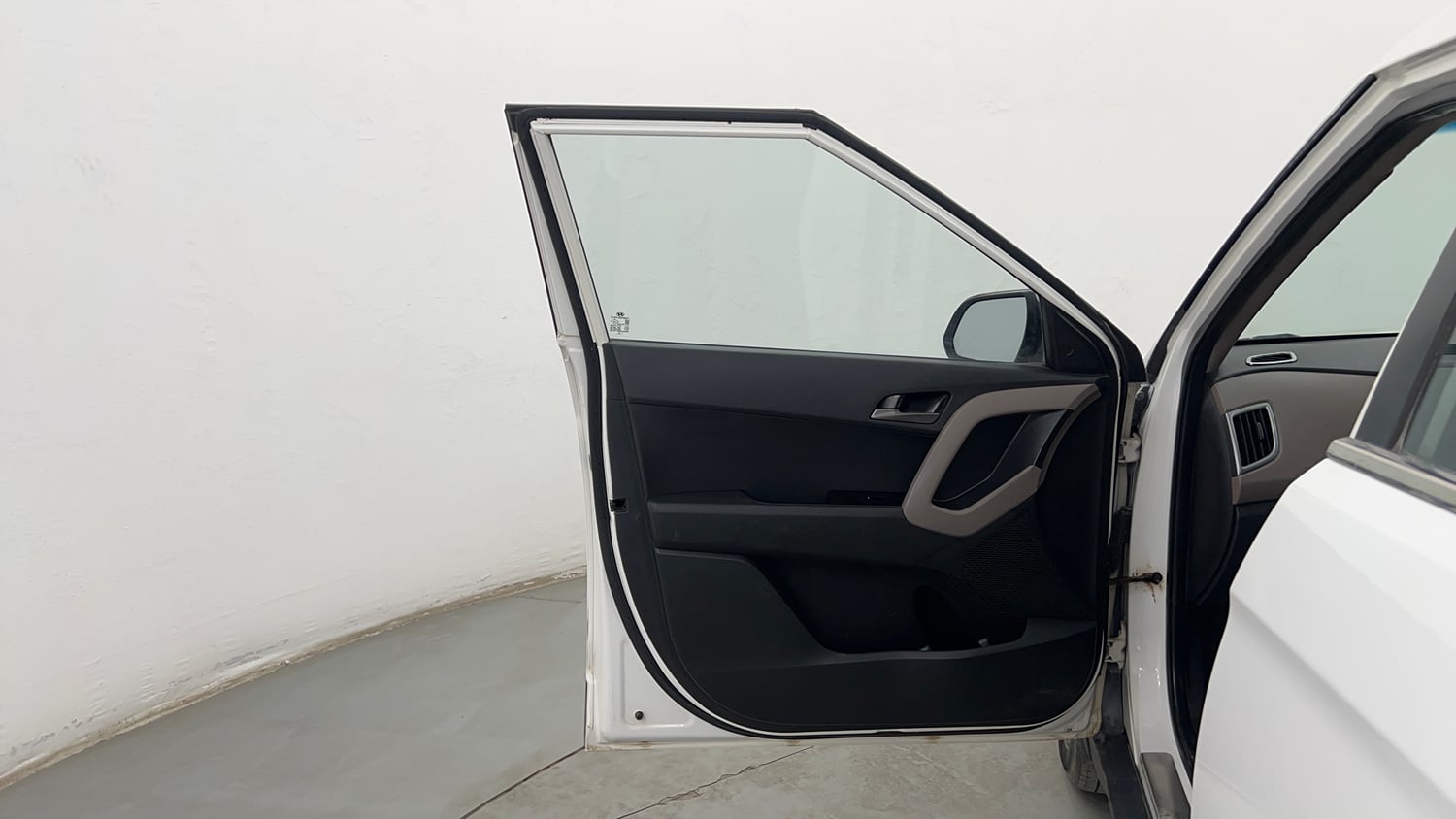 Used 2018 Hyundai Creta S 1.4 CRDi Diesel Manual interior LEFT FRONT DOOR OPEN VIEW