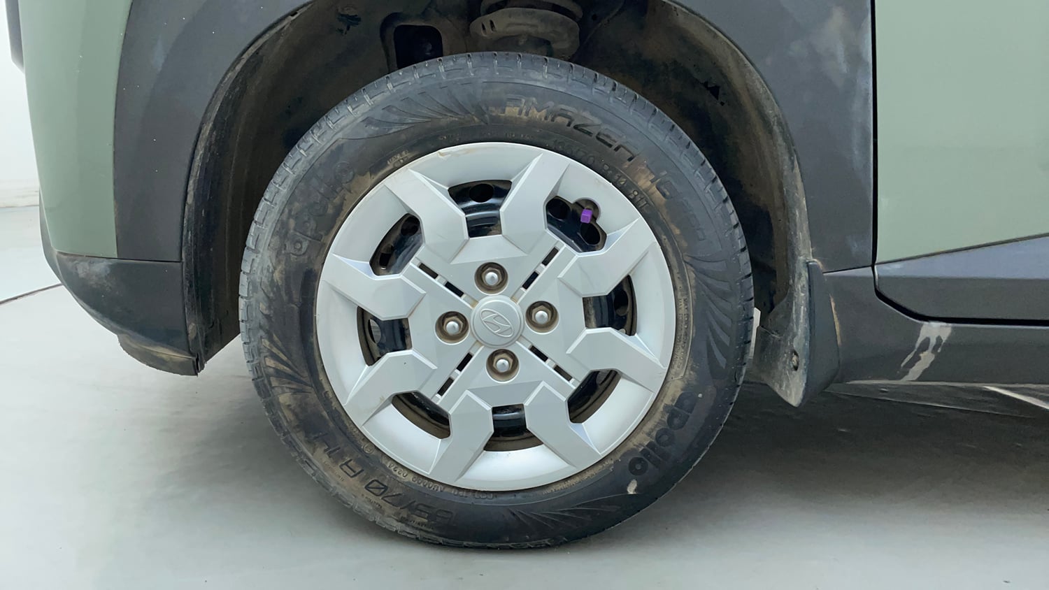 Used 2024 Hyundai Exter S 1.2 AMT Petrol Automatic tyres LEFT FRONT TYRE RIM VIEW