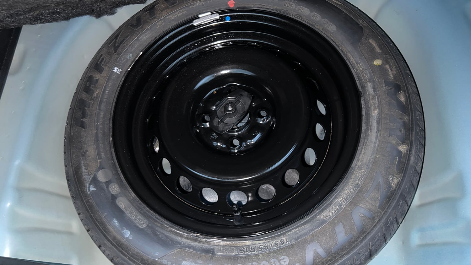 Used 2020 Maruti Suzuki Baleno Delta Petrol Manual tyres SPARE TYRE VIEW