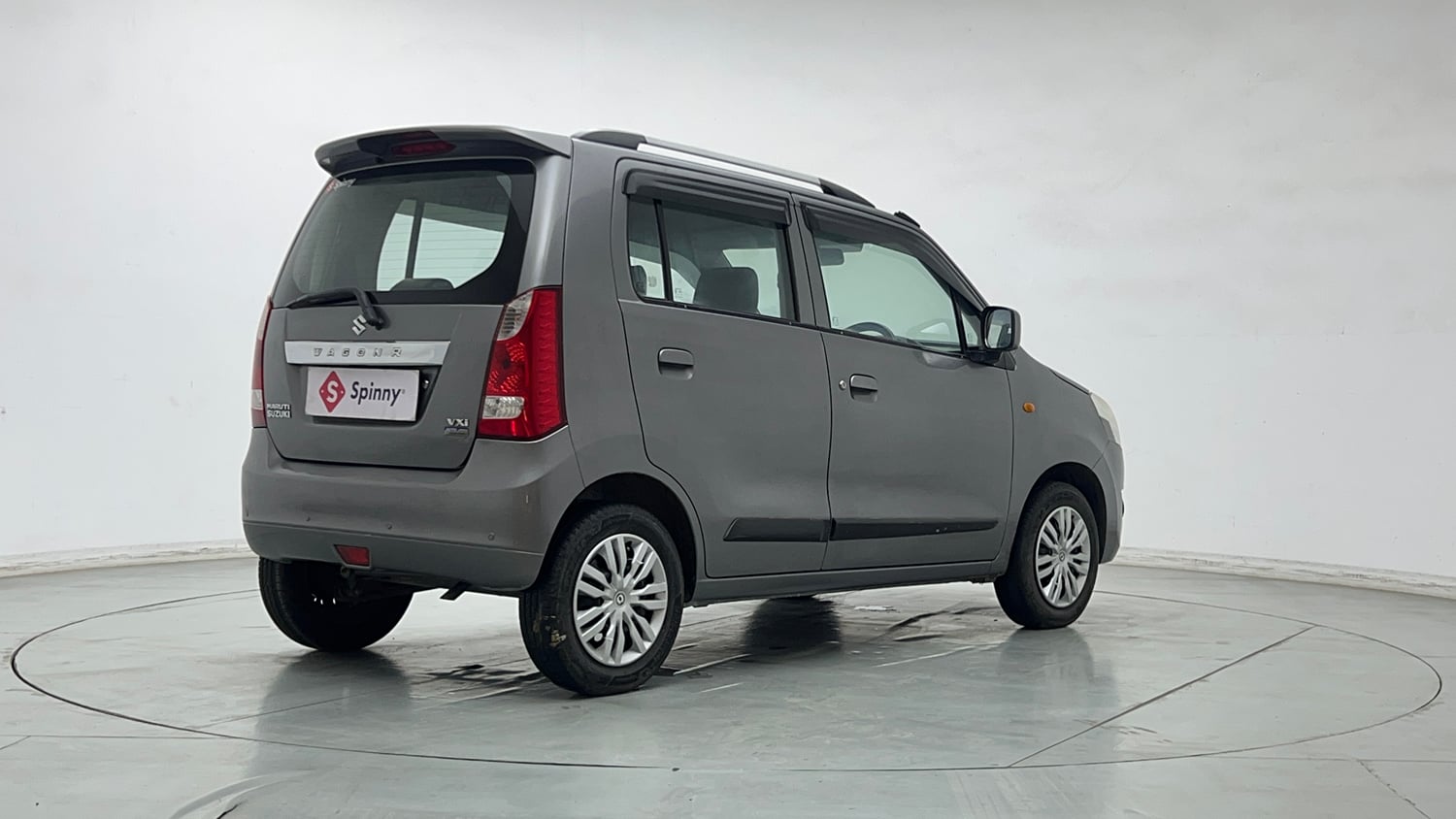 Used 2016 Maruti Suzuki Wagon R 1.0 VXI AMT Petrol Automatic exterior RIGHT REAR CORNER VIEW