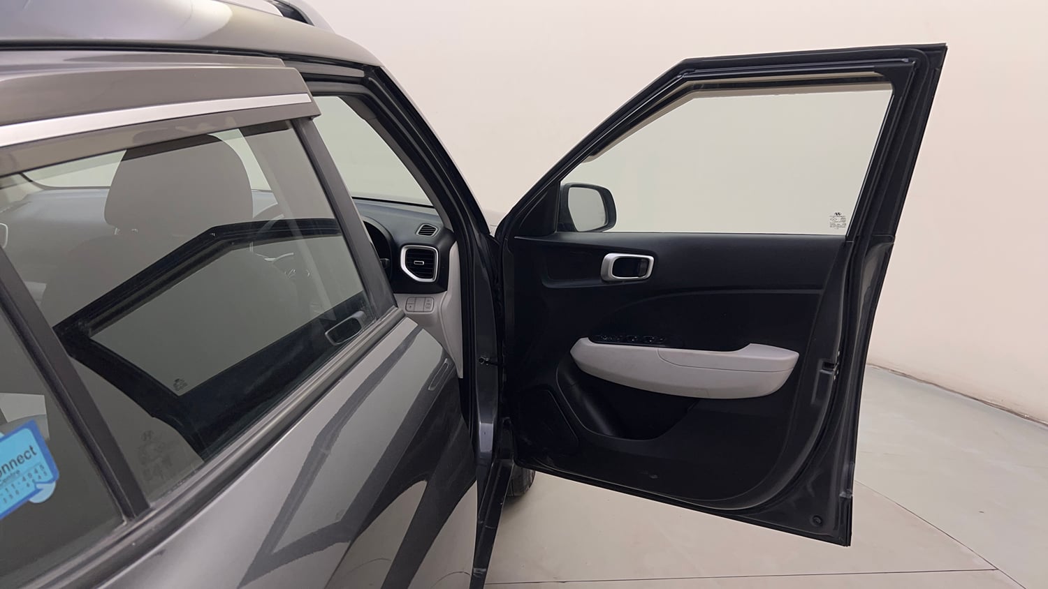 Used 2022 Hyundai Venue SX 1.2 Petrol Petrol Manual interior RIGHT FRONT DOOR OPEN VIEW